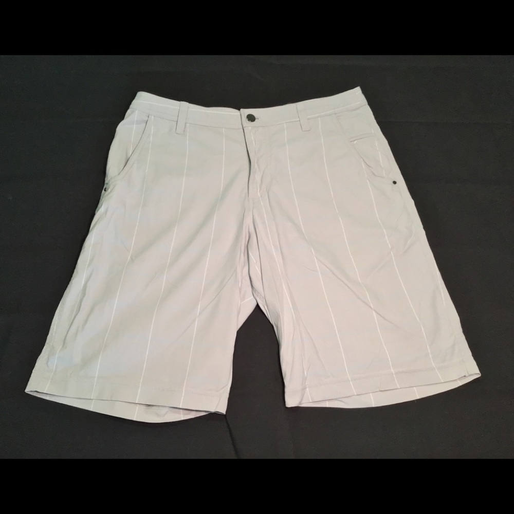 Lululemon dress shorts with pattern